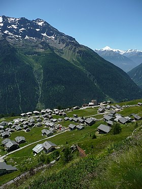 Vue aérienne de la station.