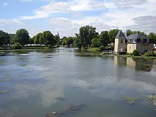 Photographie du Loir à La Flèche, à hauteur du Pont des Carmes.