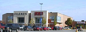 Maine Mall in Portland, Maine.jpg