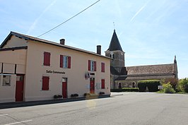 Gemeentehuis en Église St. Pierre