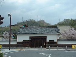 旧小田県庁（笠岡代官所）門