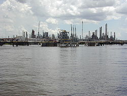 Raffinerie près de la Nouvelle-Orléans, sur le Mississippi