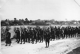 Trnavski bataljon polazi na opsadu Kraljeva 1941.jpg