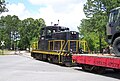 GE 80-Ton moving cars at the Fort Eustis Railhead.