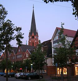 Рыночная улица с церковью Святой Марии