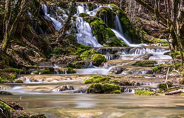 Cascade de Toberia, sur un petit affluent de rive gauche de l'Araquil (es)