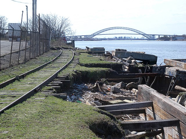 The abandoned North Shore Branch in 2010