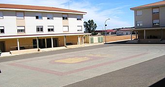 Patio de la zona de mando de la Base General Menacho.