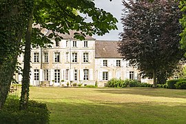 Le château du Blaisel vu de son parc.