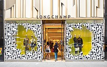 Longchamp Flagship (48155639757).jpg