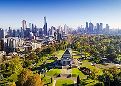 The skyline of Melbourne and the Shrine of Remembrance in Kings Domain Melbourne skyline sor.jpg