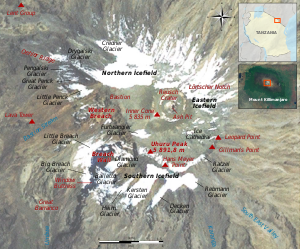 Die Gletscher am Kibo auf einem Satellitenfoto (2008)