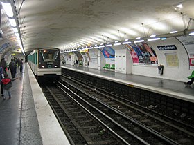 Rame en direction de Pont-de-Sèvres.