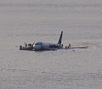 USエアウェイズ1549便不時着水事故の様子