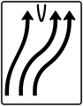 Zeichen 501-25 Überleitungstafel – ohne Gegenverkehr – dreistreifig nach rechts, davon zwei Fahrstreifen übergeleitet; neues Zeichen