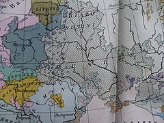 Mapa polaco que indica a los ucranianos como «Rusini», y bielorrusos como «Bialo Rusini». 1927