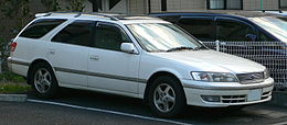 1997 Toyota Mark II Qualis 01.jpg