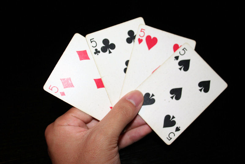 File:5 playing cards.jpg