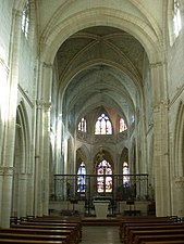 Intérieur de l'église : la nef.