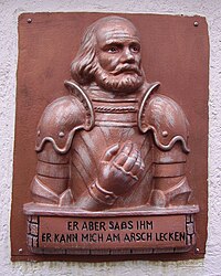 ゲッツ・フォン・ベルリヒンゲンの像