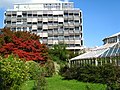 Jardin botanique - jardin avec mur de clôture d'origine - serre Victoria