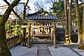 吉良神社（旧葛岡神社） 高知市山ノ端町。若一王子宮境内社で、吉良親実を祀る。社殿前左に伝吉良親実首洗い鉢。