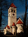 Katholische Liebfrauenkirche mit Pfarrhaus