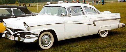 Rideau Crown Victoria (1956).