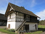 Hof Grüt, Speicher und ehemaliges Waschhaus