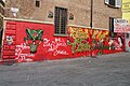 Un murale in Piazza Verdi a Bologna