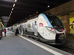 Rame Regio 2N du Transilien R, à quai.