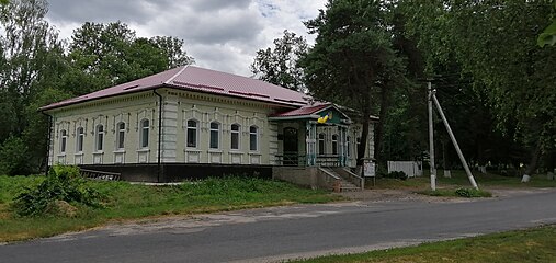 Будівля сільської ради С.Лютенька