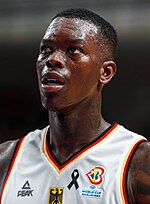 Miniatura para Dennis Schröder