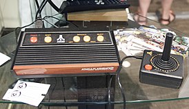 Atari Flashback 2 в Музее видеоигр (англ. Digital Game Museum)