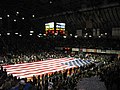 Himnu nacional antes del partíu Butler-Gonzaga game, 19 de xineru de 2013