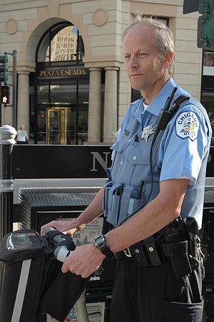English: A Chicago police officer on a segway.