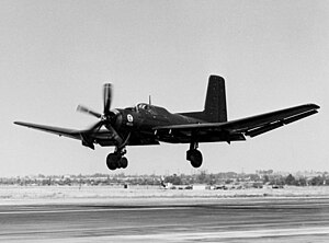 Посадка Douglas XTB2D-1 c1945.jpg