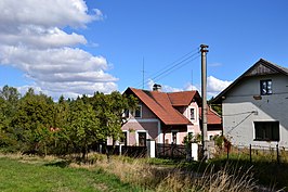 De 2 laatste huizen in het dorp (2015)