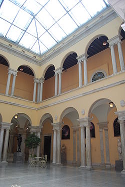 Sculpture Garden (central Great Hall) of the Walters Art Gallery (now Walters Art Museum) in the original Main Building of 1905-1909 Interior Walters Art Museum.jpg