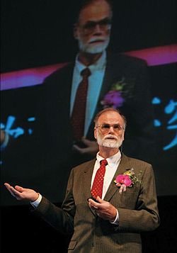 Jim Gray puhumassa vuonna 2006.