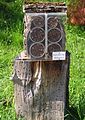 Una caja de insectos en el "Botanischer Garten Dresden".