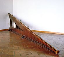 Demonstration inclined plane used in education, Museo Galileo, Florence. Piano inclinato inv 1041 IF 21341.jpg