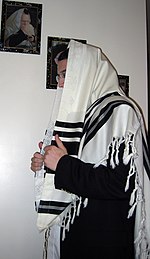 Tallit gant bandennoù du