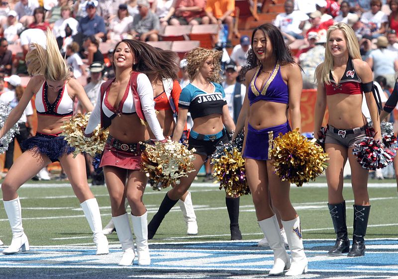 [Bild: 800px-Pro_Bowl_2006_cheerleaders.jpg]