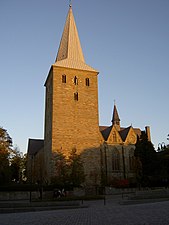 De Pankratiuskirche met zijn 63 m hoge toren