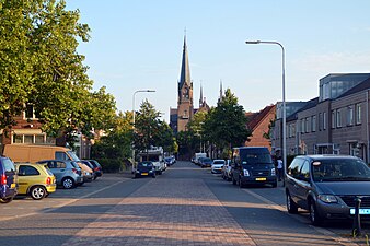 Willemsweg met zicht op de Groenestraatkerk