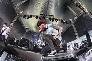 Chelseagrin-1.jpg