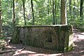 Denkmalgeschützte Brunnenstube im Bereich des sog. Herrgottsberg oberhalb des Goetheteichs