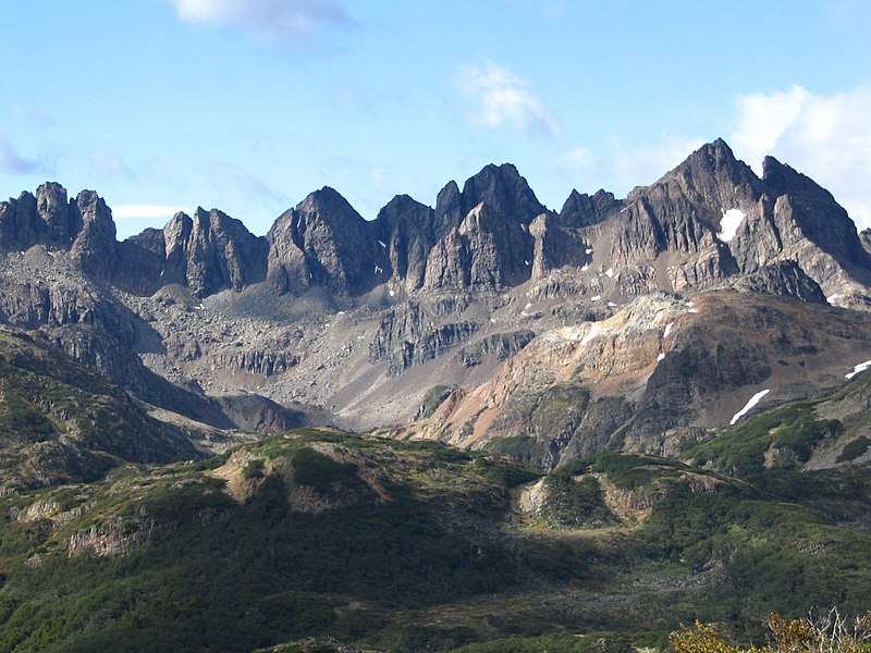 Restr:Dientes de Navarino Chile.jpg