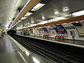 Station der Linie 13 vor dem Einbau der Bahnsteigtüren, 2008